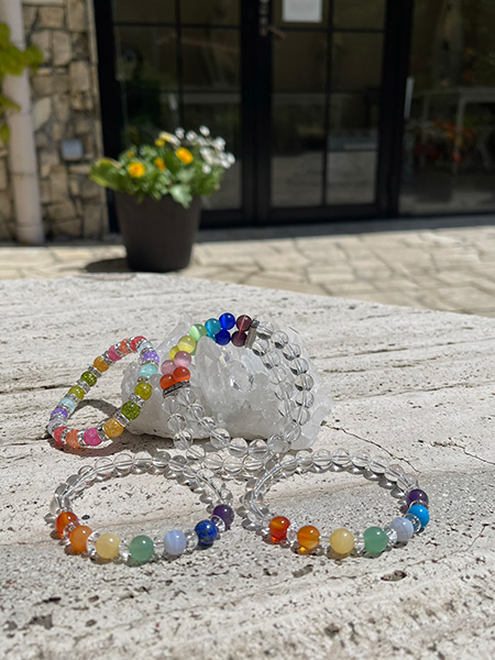 ワークショップ「カラフルレインボーカラーストーンブレスレット」/レインボーアンブレラスカイ(群馬県/高山村)
