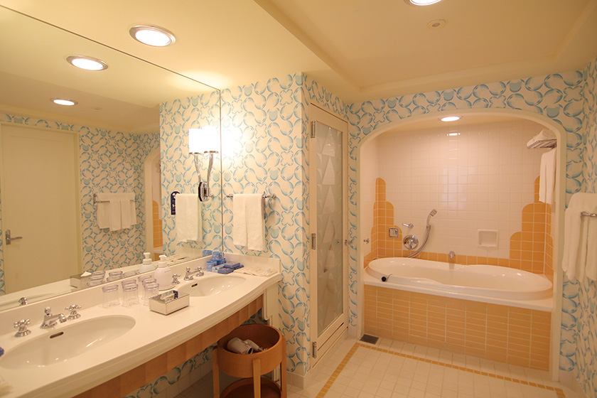 ファミリールームのバスルーム/ディズニーアンバサダーホテル