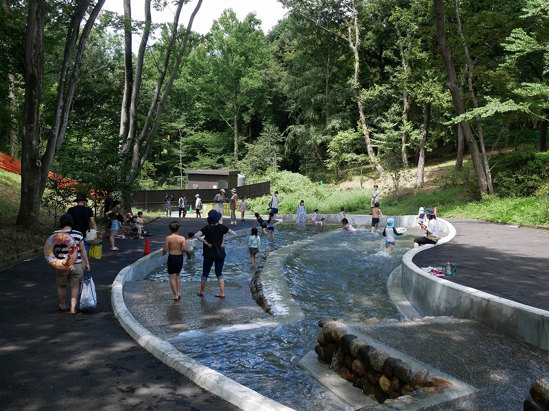 じゃぶじゃぶ池/国営武蔵丘陵森林公園 水遊び場(埼玉県/滑川町)