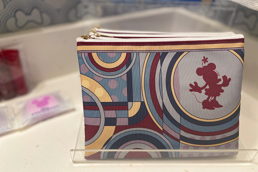 ミニーマウスルーム専用ポーチ