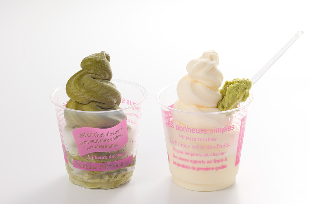 「海を見ながら食べると幸せになるアイス」/道の駅 伊東マリンタウン（静岡県／伊東市）