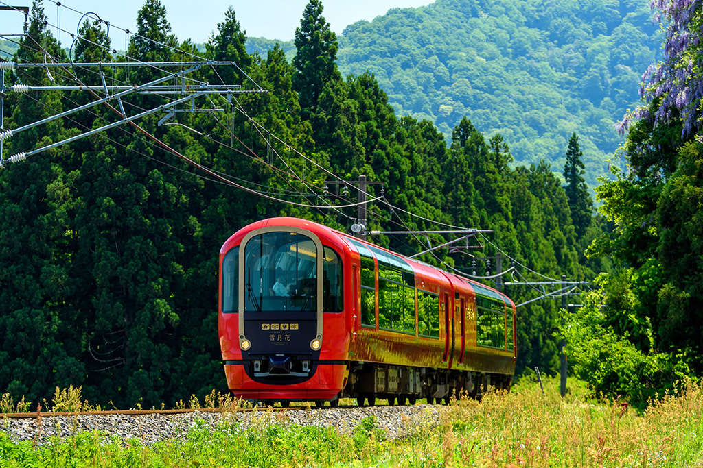 えちごトキめきリゾート雪月花（えちごトキめき鉄道：上越妙高～糸魚川）