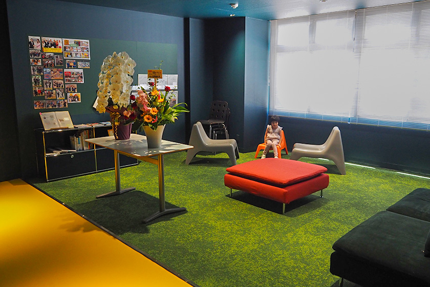 ソファもある休憩スペース/OSEBA（東京都八王子市）