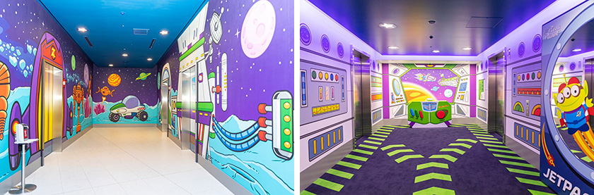 バズ・ライトイヤーがテーマのエレベーター各フロア/東京ディズニーリゾート・トイ・ストーリーホテル(千葉県/浦安市)