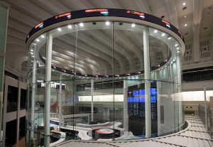 株式とは?子ども向けにわかりやすく解説!証券取引所は何をしているところ?小学生の金融教育は親子一緒に!