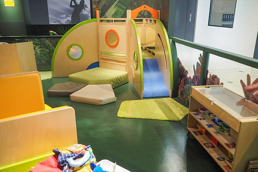 「ちいさなひろば」（対象年齢：6か月～18か月）/屋内・冒険の島 ドコドコ（東京都/立川市）