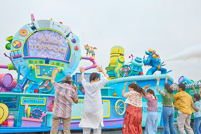 水を噴き出すフレッド/ベイマックスのミッション・クールダウン/ディズニーランド2024年夏