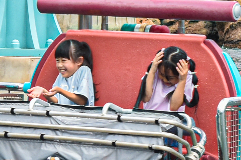 アクアトピアで濡れた子どもたち/東京ディズニーシー2024年夏