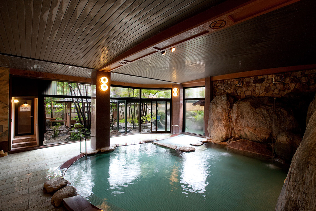 「長寿大岩風呂かんのんの湯」/佳泉郷 井づつや (兵庫県/美方郡)