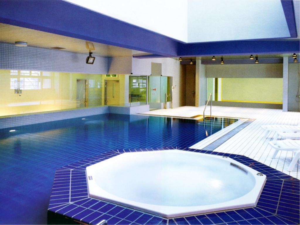 全天候型の温泉プール/ホテルラヴィエ川良(静岡県/伊東市)