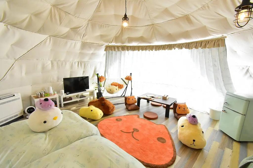 「カピバラさん」とコラボしたルーム/伊豆シャボテンビレッジ プチホテル（静岡県／伊東市）　