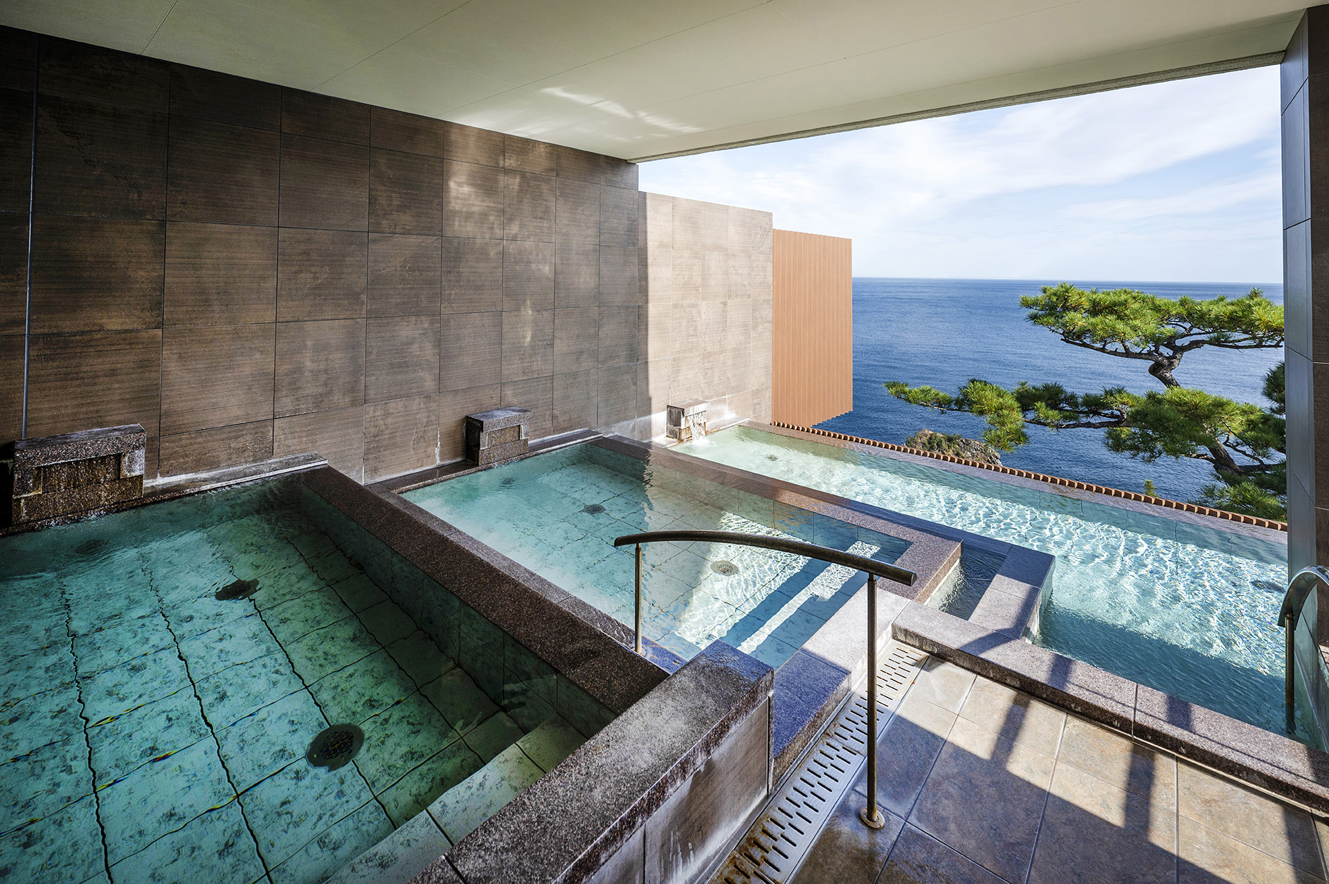 全客室の内風呂/さくらや旅館(静岡県/熱海市)