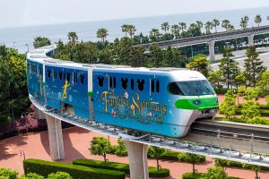 東京・ディズニーリゾートラインで「ファンタジースプリングス」スタンプラリーを開催 7種のスタンプでデザインを完成させよう