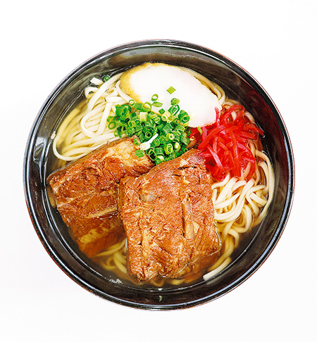 ソーキそば（大）/そば処 玉家 本店（沖縄県／南城市）