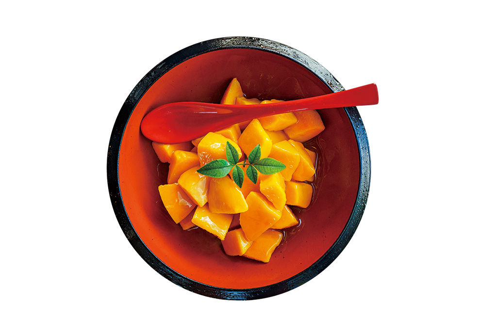 マンゴーたっぷりのデザート/ピザ喫茶 花人逢（沖縄県／本部町）