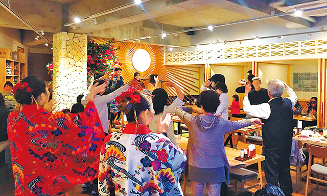 ライブの様子/沖縄の台所 ぱいかじ 恩納本店（沖縄県/恩納村）