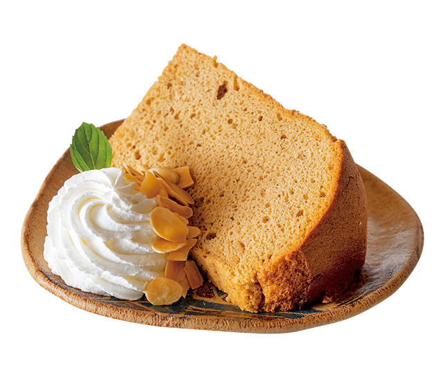 「黒糖ときなこのシフォンケーキ」/浜辺の茶屋（沖縄県/南城市）