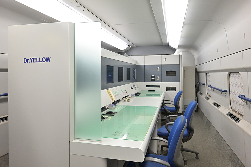 ドクターイエロー【1号車】電気計測室/JR東海