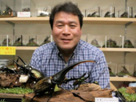 京都オオクワ昆虫館 館長 一色氏/小学館の図鑑NEO たんけん昆虫フェス（千葉県/千葉市）