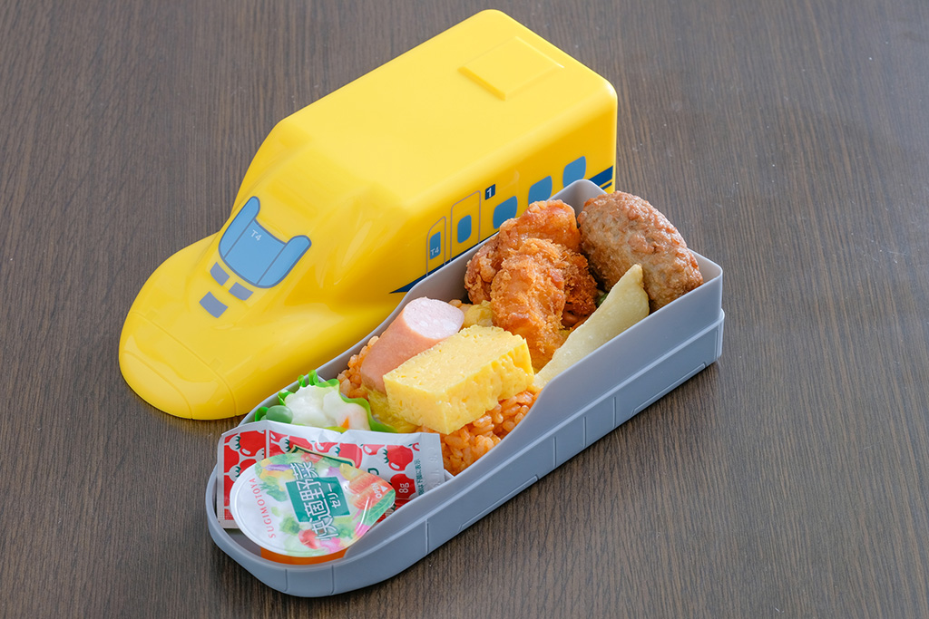 923形ドクターイエロー形容器に入ったお弁当/リニア・鉄道館（愛知県/名古屋市）