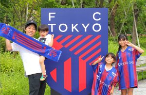 子連れサッカー観戦ガイド 持ち物や服装、楽しみ方は? ルールも図解でかんたん解説