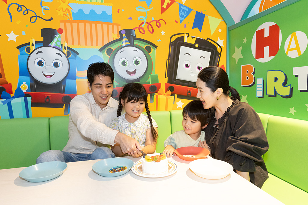 トーマスレストラン『バースデープラン』/富士急ハイランド「トーマスランド」（山梨県/富士吉田市）