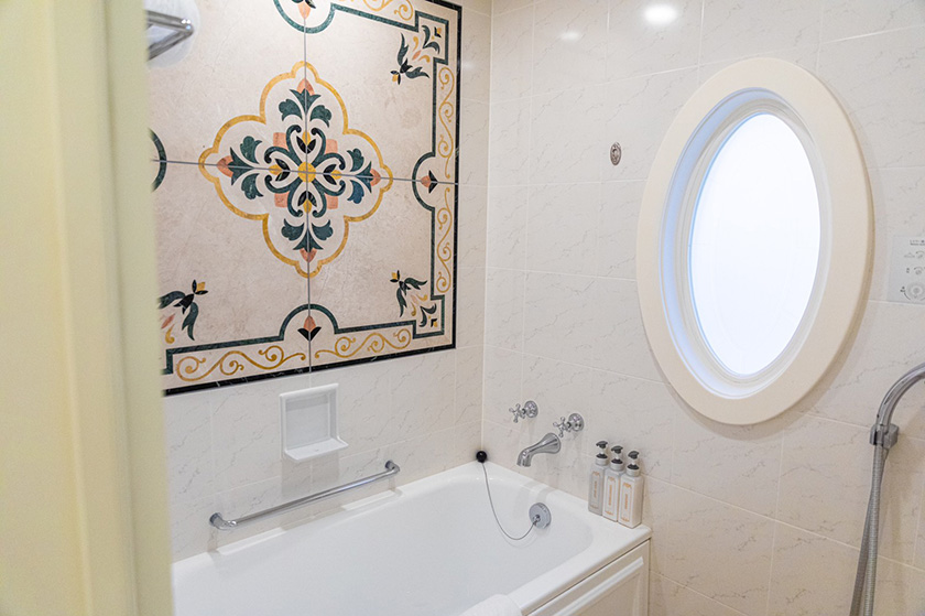 キャラクター・ディズニーティンカーベルルームのバスルーム/東京ディズニーランドホテル（千葉県/浦安市）