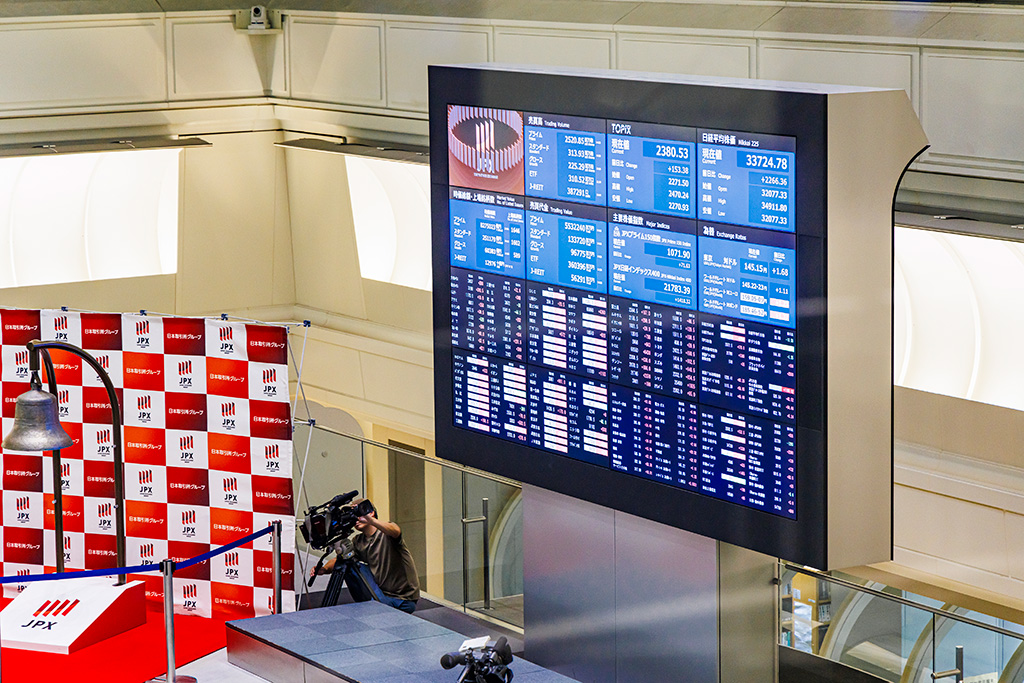 「マルチディスプレイ」/東京証券取引所(東京都/中央区)