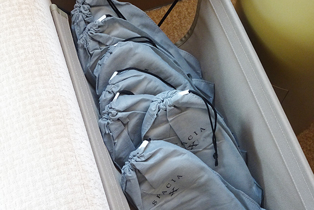 利用自由のスリッパ│スペーシアX「コックピットスイート」体験/東武鉄道(東京都)