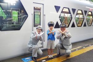 運転手さんと記念撮影│スペーシアX「コックピットスイート」体験/東武鉄道（東京都）
