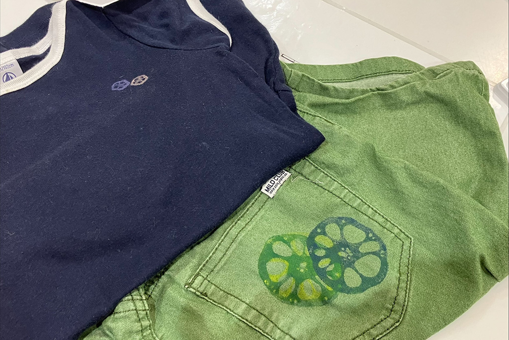 野菜スタンプでスタンプした服