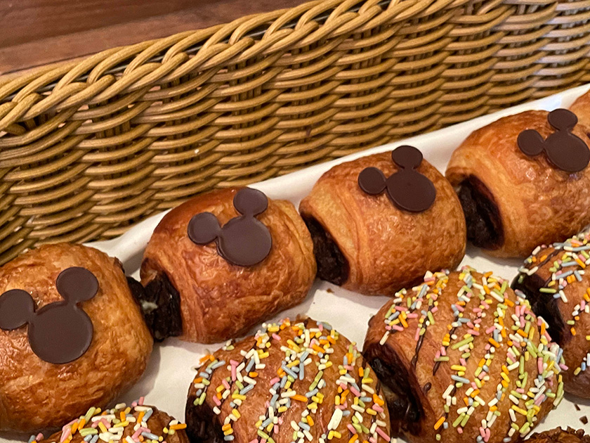 シャーウッドガーデン・レストラン ブッフェ台イメージ /東京ディズニーランドホテル