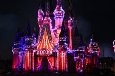 『ダンボ』のシーン│「Reach for the Stars」/東京ディズニーランド（千葉県/浦安市）