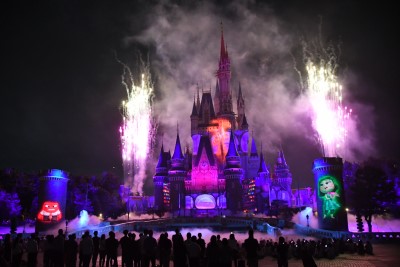 『インサイド・ヘッド』のシーン│「Reach for the Stars」/東京ディズニーランド（千葉県/浦安市）