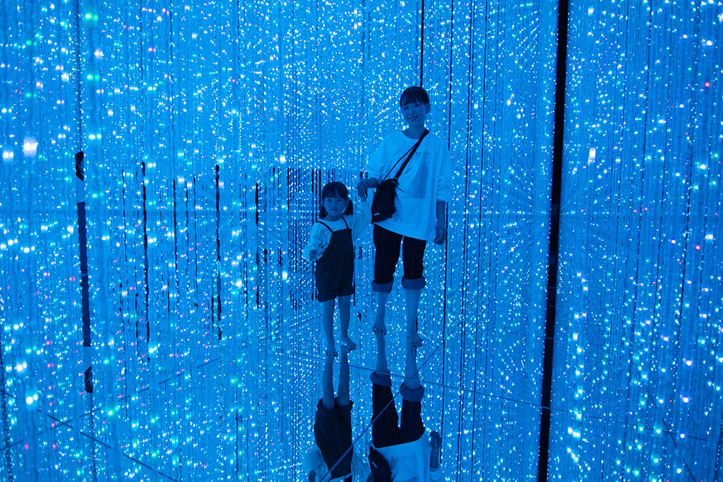 「The Infinite Crystal Universe」/チームラボプラネッツ TOKYO DMM.com（東京都/江東区）