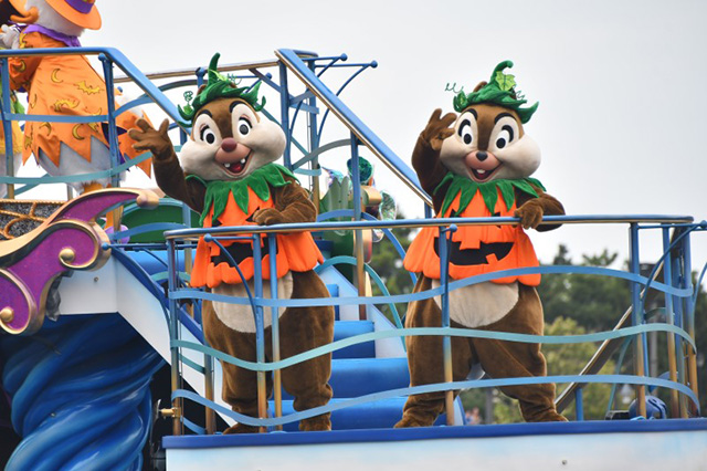 チップとデール│「ディズニー・ハロウィーン・グリーティング」/東京ディズニーシー(千葉県/浦安市)