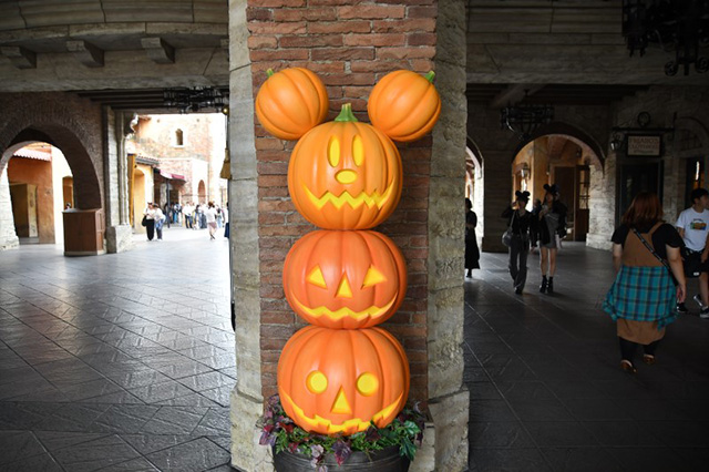 キャラクターの形をしたカボチャ/東京ディズニーシー(千葉県/浦安市)