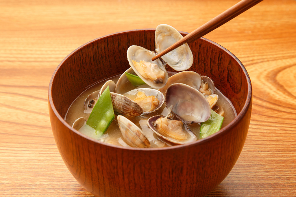 あさり×絹さやの味噌汁(イメージ)