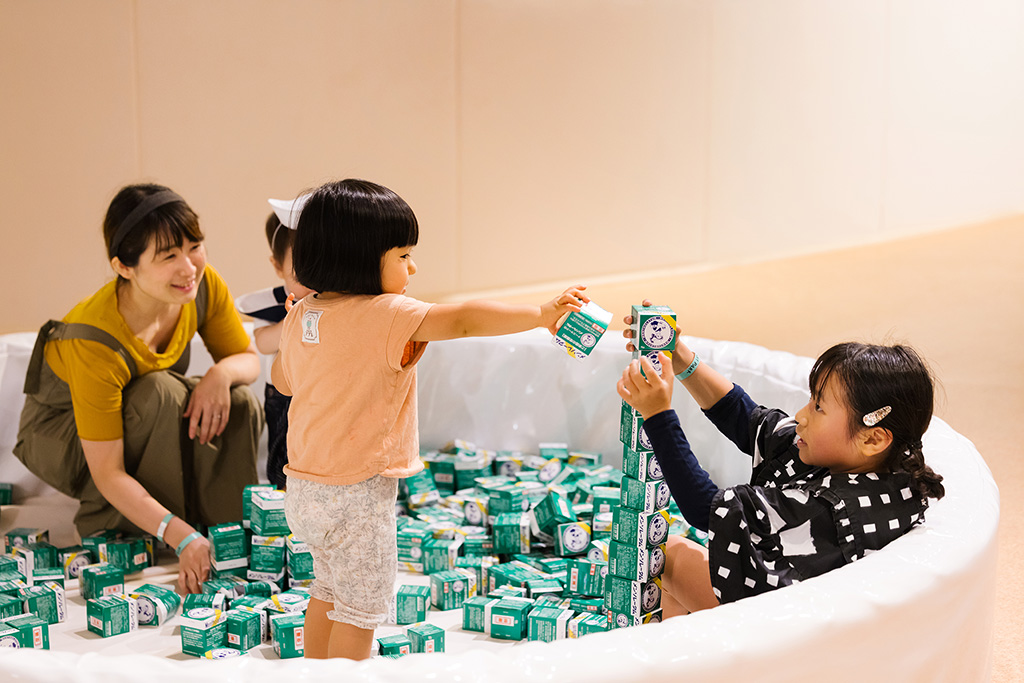 「積みメンソレータム」/LAY! PARK×ロート製薬 「やさしいおせっかい」なあそび（東京都/立川市）