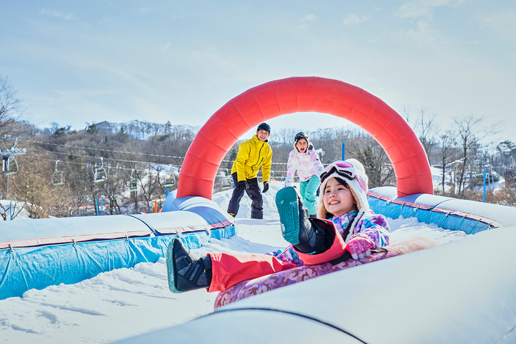 雪遊び専用エリア「スノーマンパーク」/軽井沢プリンスホテルスキー場　2024-2025シーズン（長野県/軽井沢町）