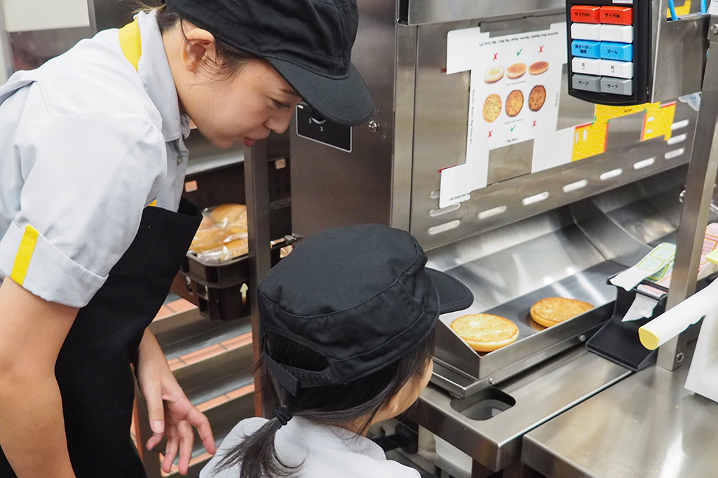 こんがり焼けて落ちてきます/マックアドベンチャー