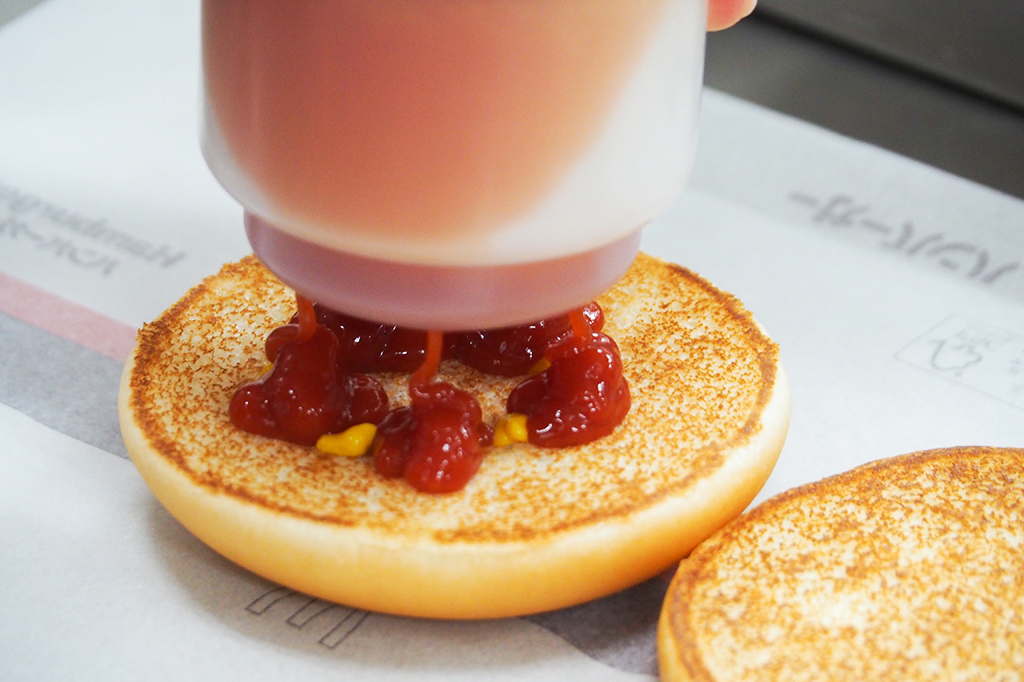 ケチャップはたっぷり/マックアドベンチャー