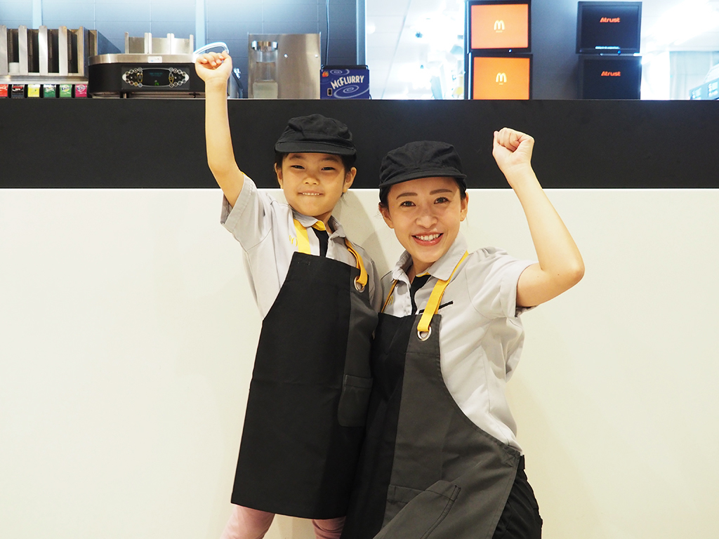 今回案内してくれた、クルーの川野裕子さん/マックアドベンチャー