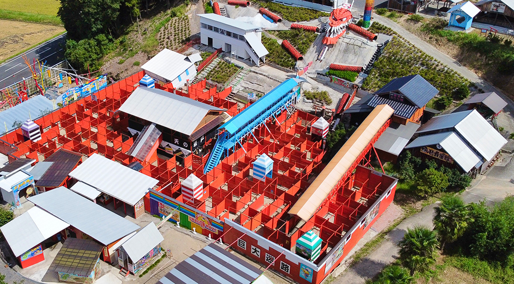 大人気!ドラゴンメイズの巨大迷路/心の駅 陽だまりの丘