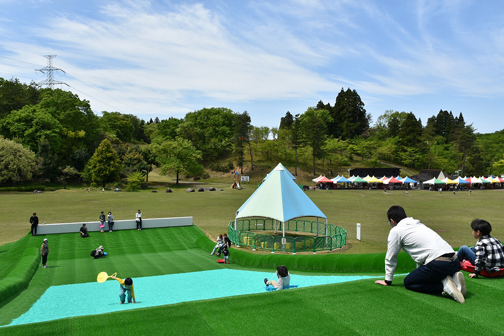 芝そりゲレンデ（ピクニック広場）/県民公園太閤山ランド（富山県／射水市）