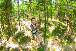 広島県のアスレチック10選！空中アスレチックや無料の大型遊具がある公園も