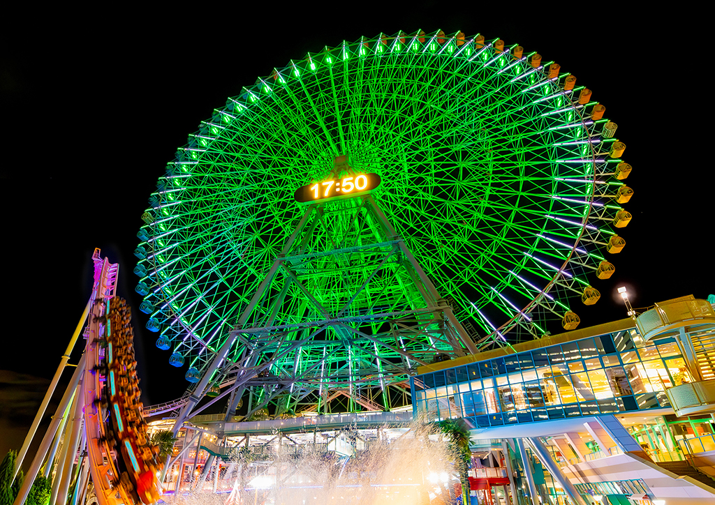 よこはまコスモワールドの大観覧車「コスモクロック21」