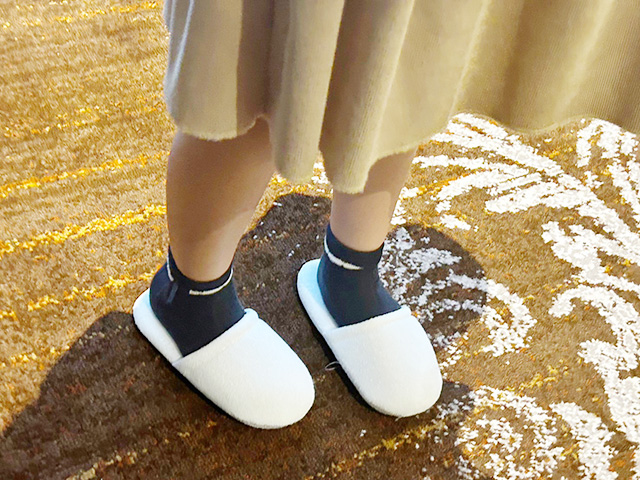 ふかふかの子ども用スリッパ/「ハイアット リージェンシー横浜」子連れで宿泊レポ（神奈川県/横浜市）