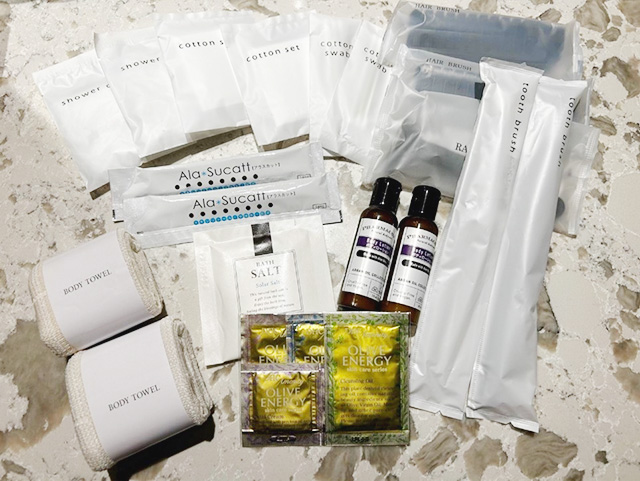 十分な種類がそろう大人用のアメニティ/「ハイアット リージェンシー横浜」子連れで宿泊レポ（神奈川県/横浜市）