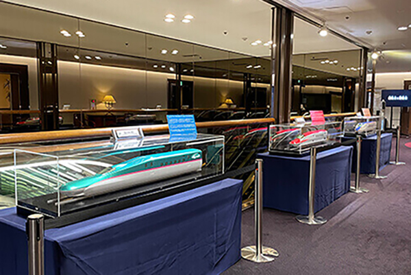 「クリスマスファミリーフェスタ ～鉄道フェア2024～」鉄道模型の走行展示コーナー/ホテルメトロポリタン（東京都/千代田区）